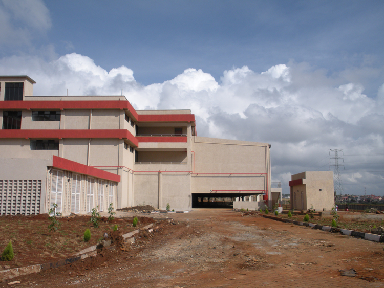 肯尼亞肯雅塔大學(xué)購(gòu)物中心